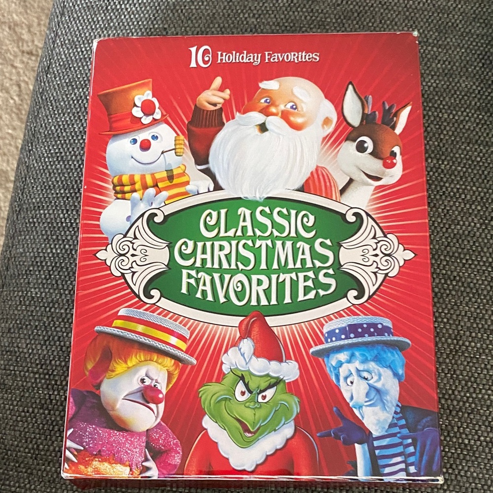 Warner Bros. Classic Christmas Favorites DVD - Red and Green